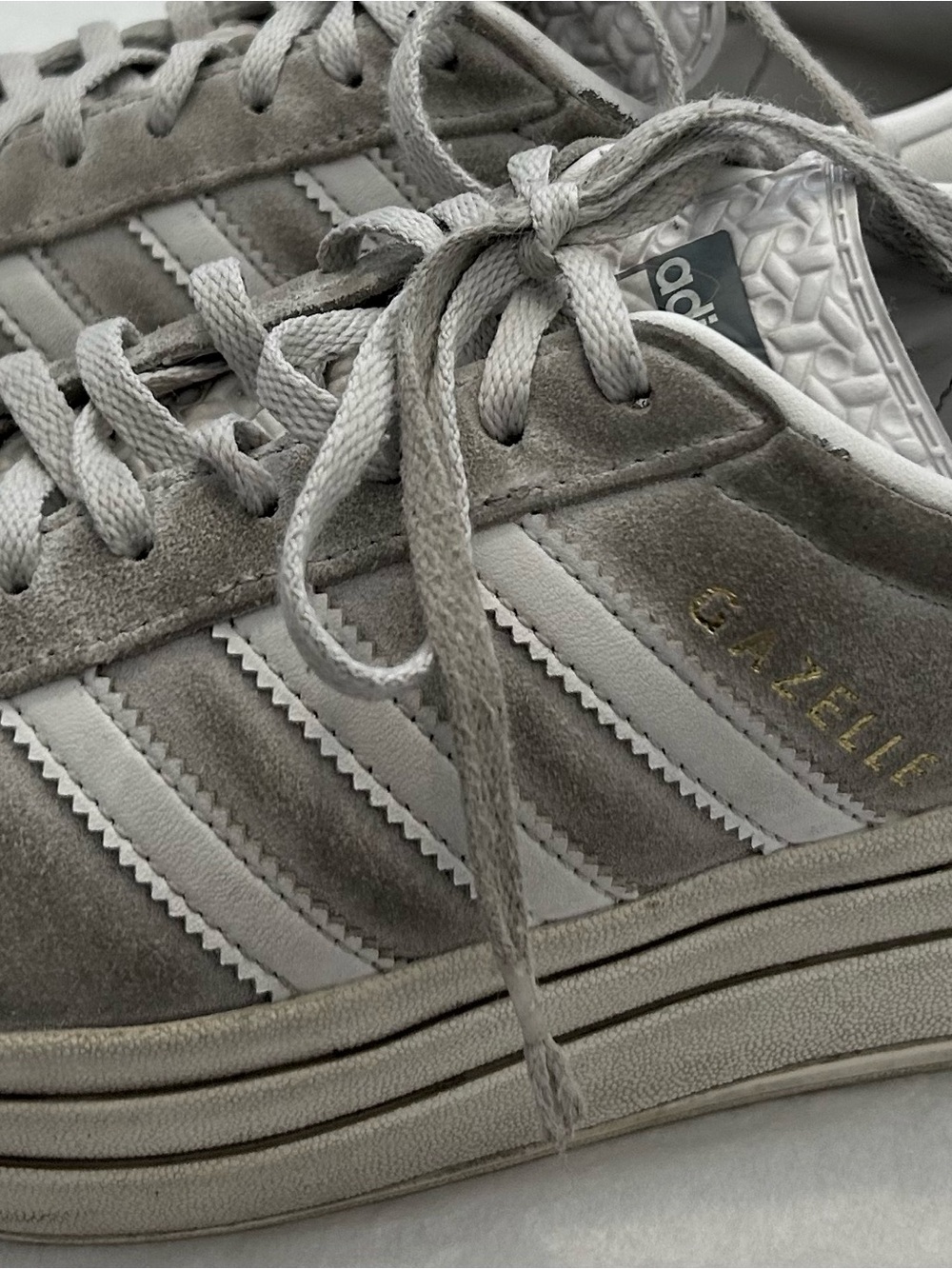 adidas Gazelle Women's Sneakers in Light Gray Suede with White Stripes